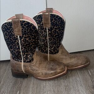Roper Tan Leather Cowboy Boots animal print size 9 western cheetah leopard
